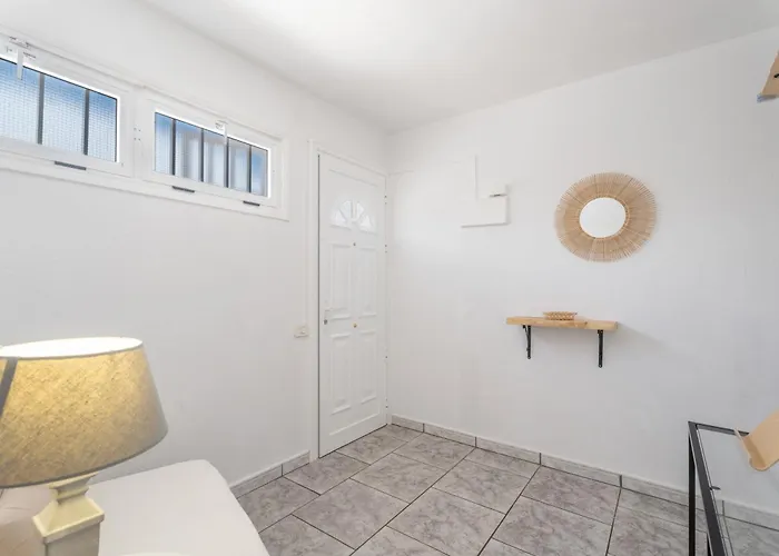 Hand Made Apartment *